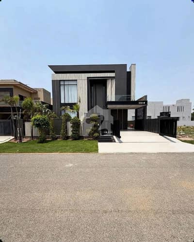 1 KANAL ELEGANT AND FULLY FURNISHED SUPER HOT LOCATED BUNGALOW IS AVAILABLE IN THE BEST BLOCK OF DHA LAHORE.