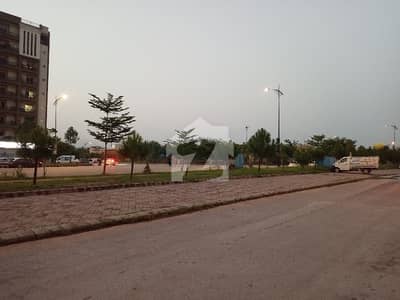 05 marla commercial plot solid land highted location near main entrance available for sale