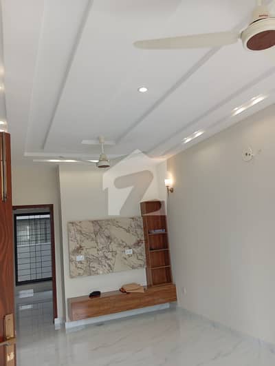 5 Marla Second Floor Portion For Rent Available In Khayaban E Zafar In Lahore Bijli Pani Available