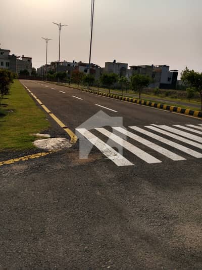 HOT LOCATION 5 MARLA PLOT FOR SALE/KHAYABAN E AMIN R BLOCK PLOT FOR SALE