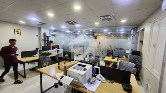 1600 Sq Ft SEMI FURNISHED OFFICE In VIP Building Of Main Shahra E Faisal Building