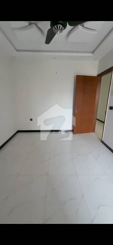 150 Yard 3 Bed Dd 2nd Floor With Roof Lift Reserved Car Parking Pechs Block2 Back Side Zahid Nehari Tariq Road Rent Demand 175k Maintenance 7to 8k