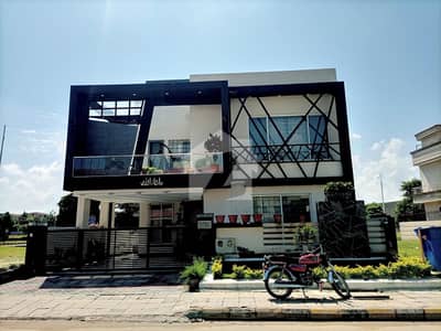 12 Marla House Available In Bahria Town Phase 8 - Block D For sale 12 Marla House Available In Bahria Town Phase 8 - Block D For sale