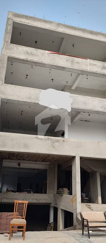 Brand New 5 Storey High Rise Commercial Building With Basment Parkng Hal For Rent On 200 Ft Road Near Canal Rd And Emporium Mall