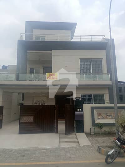 10 Marla House Etihad Town Phase 1, Raiwind Road, Lahore, Punjab
