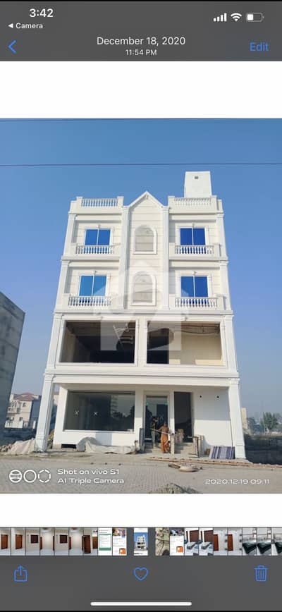 10 Marla Plaza With Basement