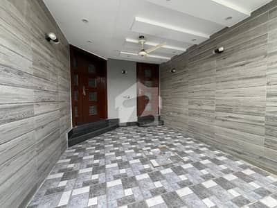 5 Marla Fully Furnished Lower Portion With Basement Gas Available For Rent In Sector D Bahria Town Lahore