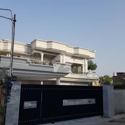 چکلالہ سکیم 3 چکلالہ سکیم,راولپنڈی میں 6 کمروں کا 1 کنال مکان 3.95 لاکھ میں کرایہ پر دستیاب ہے۔