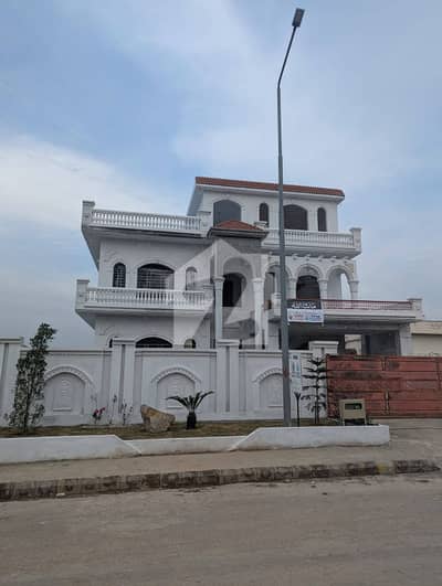 1 Kanal Commercial Plot For Sale In Business District Prime Investment | Price 17 Crore 1 Kanal Commercial Plot For Sale In Business District Prime Investment | Price 17 Crore