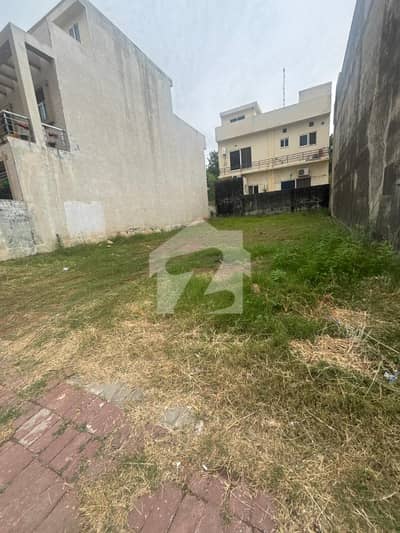 10 Marla Residential Plot For Sale In G Block