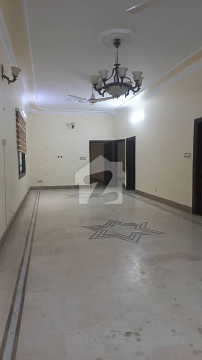 فیڈرل بی ایریا ۔ بلاک 13 فیڈرل بی ایریا,کراچی میں 5 کمروں کا 16 مرلہ زیریں پورشن 1.4 لاکھ میں کرایہ پر دستیاب ہے۔ فیڈرل بی ایریا ۔ بلاک 13 فیڈرل بی ایریا,کراچی میں 5 کمروں کا 16 مرلہ زیریں پورشن 1.4 لاکھ میں کرایہ پر دستیاب ہے۔
