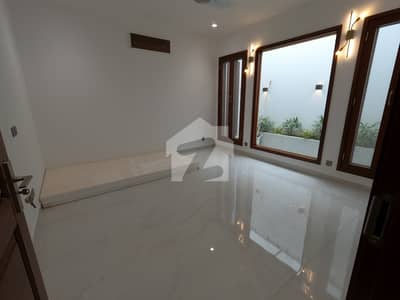 500Yard Bungalow With Basement For Sale Phase 8