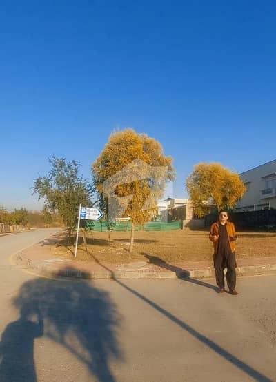 Corner Extra Land Solid Plot Elite Community