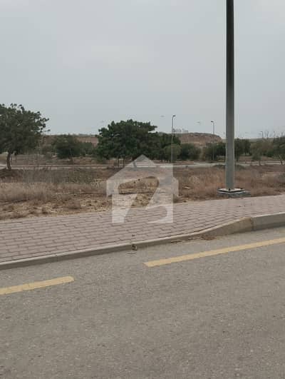 Good Prime Location 272 Square Yards Residential Plot For sale In Bahria Town - Precinct 40