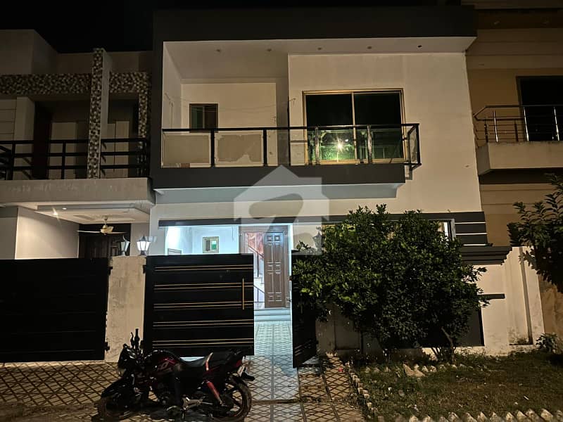 5 Marla Fully Furnished House Available For Rent 5 Marla Fully Furnished House Available For Rent