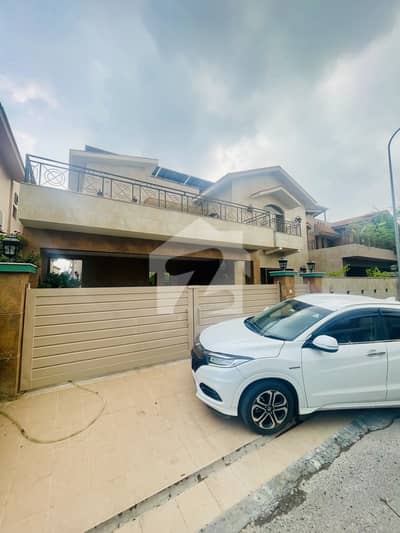 Renovated With 15KVA Solar System House Available Urgent For Rent Ready To Shift And All Utilities Available Renovated With 15KVA Solar System House Available Urgent For Rent Ready To Shift And All Utilities Available