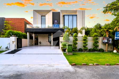 Best Deal 5-Bed Mazhar Muneer Desgin Luxury House | Best Location | One Call Deal