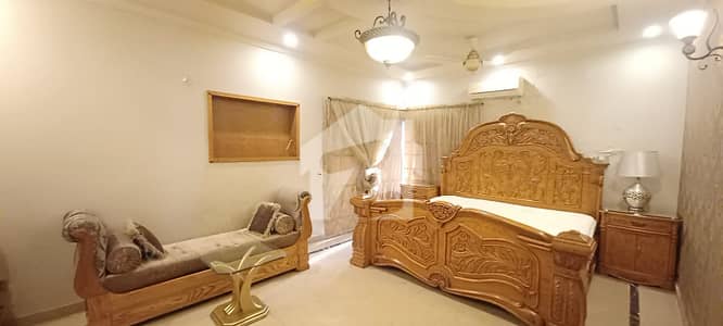 1 Kanal Furnished well maintained house for rent
