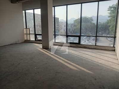 F-8 4000 SQ. FEET OFFICE BEST FOR NATIONAL & MULTINATIONAL COMPANIES REAL PICS ATTACHED