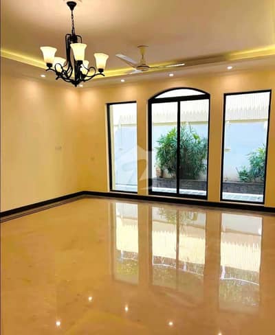 Beautiful Luxurious 7 Bedroom House
