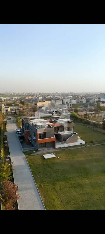 16 Kanal Farm House For Sale