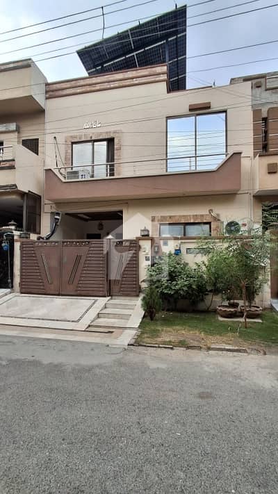 Five Marla House In G2 Block On Supreme Location Three Bedrooms Tile Floor With 10 KVA Solar. Five Marla House In G2 Block On Supreme Location Three Bedrooms Tile Floor With 10 KVA Solar.