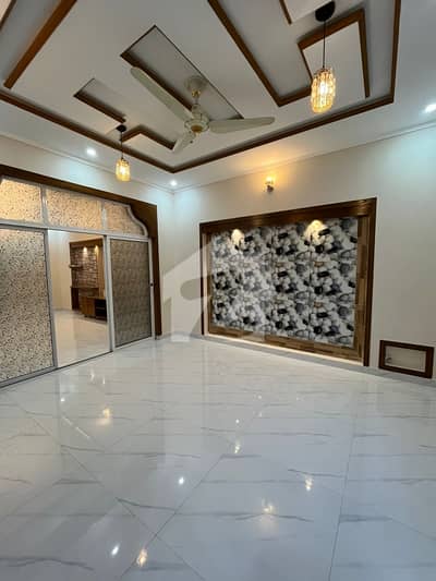 35x70 10 Mrla Upper Portion Prime Location For Rent In G-13