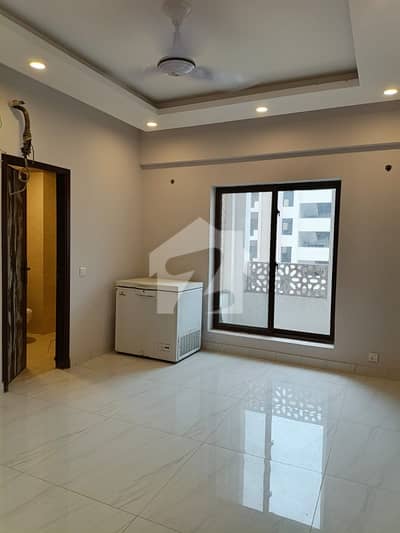 FLAT AVAILABLE FOR RENT