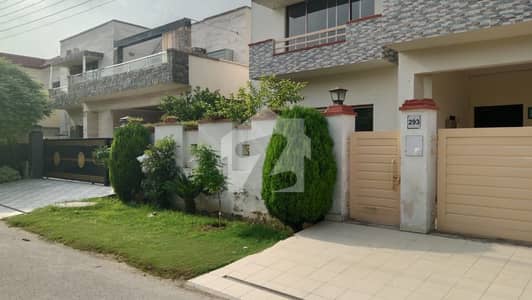 Well Mentained 5 Bedrooms House Available Urgent For Rent Ready To Shift All Utilities Available Near And Clean Well Mentained 5 Bedrooms House Available Urgent For Rent Ready To Shift All Utilities Available Near And Clean