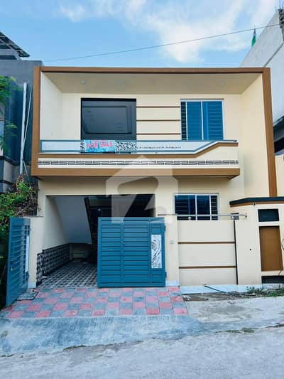 Aesthetic Prime Location House Of 5 Marla For sale Is Available