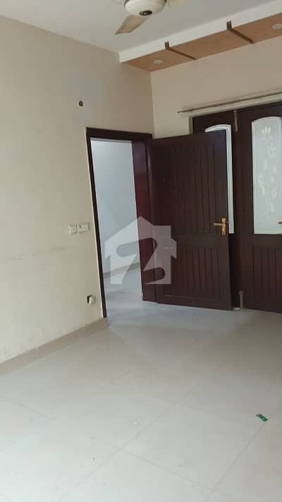 JOHAR TOWN BLOCK R1 12 MARLA HOUSE FOR SALE