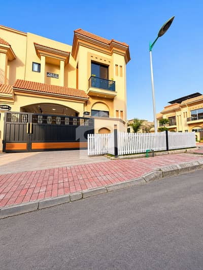5.5 Marla Corner Double Gate Designer House With 1.5 Marla Lawn For Sale
