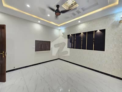 10 Marla Brand New Lower Portion for Rent in Bahria Town Lahore