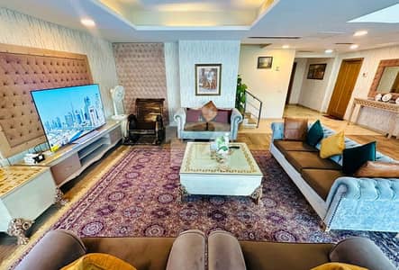 Flat For rent In Rs. 700000
