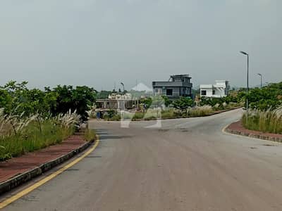 10 Marla front open LOP approved Plot for Sale