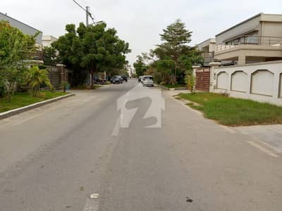 فالکن کمپلیکس نیوملیر ملیر,کراچی میں 5 کمروں کا 1 کنال مکان 12.5 کروڑ میں برائے فروخت۔