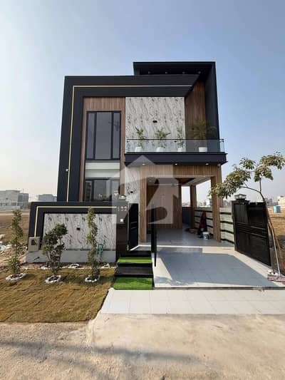 5 MARLA BRAND NEW MODERN HOUSE FOR SALE