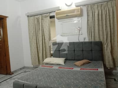 House for Rent in f-8 House for Rent in f-8