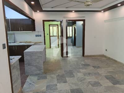 Flat Of 1400 Square Feet Is Available For rent