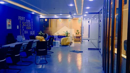 8 MARLA FLOOR AVAILABLE FOR RENT IN DHA RAYA FACING FOUNTAIN