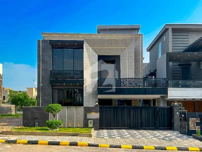 10 Marla Luxury Designer House