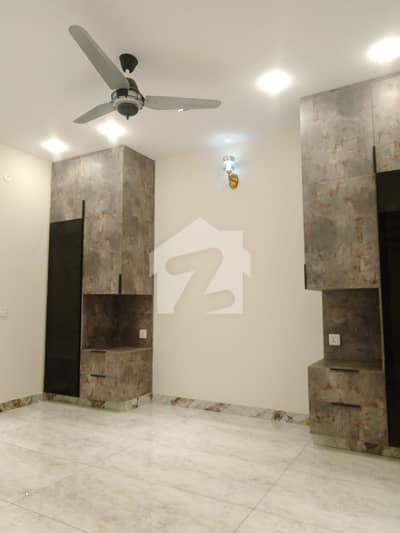 7 Marla Beautiful House Available For Rent