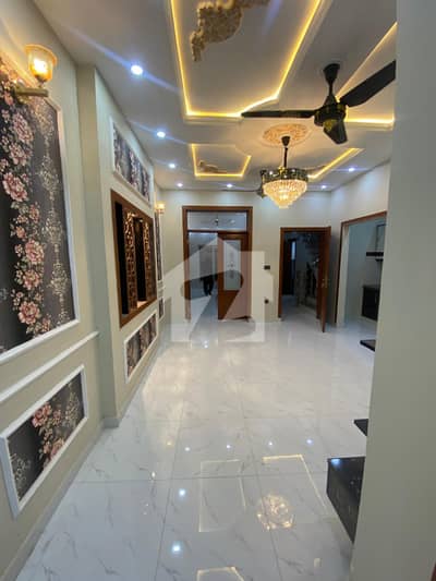 6 MARLA SPANISH HOUSE AVAILABLE FOR SALE AT GREAT LOCATION