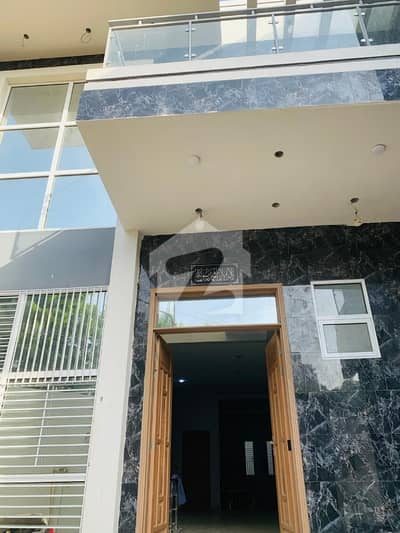 7 Bed Dd Basement Included House For Rent