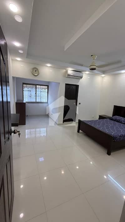 RENOVATED 3 BED FLAT FOR RENT CLIFTON BLOCK 8