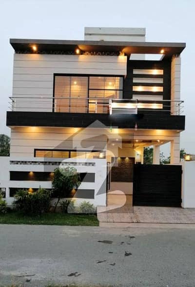 5 Marla Well Maintained Bungalow for Sale | DHA Phase 5 Lahore | Excellent Location