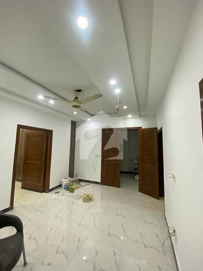 پارک ویو سٹی لاہور میں 2 کمروں کا 5 مرلہ فلیٹ 45.0 ہزار میں کرایہ پر دستیاب ہے۔ پارک ویو سٹی لاہور میں 2 کمروں کا 5 مرلہ فلیٹ 45.0 ہزار میں کرایہ پر دستیاب ہے۔