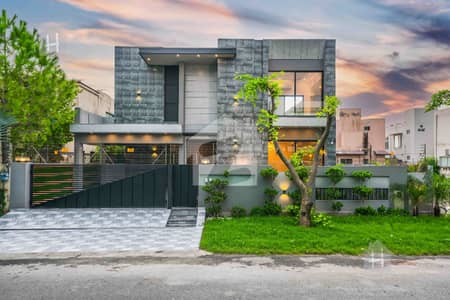 Beautiful 1 Kanal Modern House For Sale In DHA Phase 6