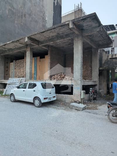 BEAUTIFUL LOCATION CORNER PLAZA FOR SALE UNDER CONSTRUCTION