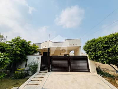 1 Kanal House For Sale In UET Housing Society